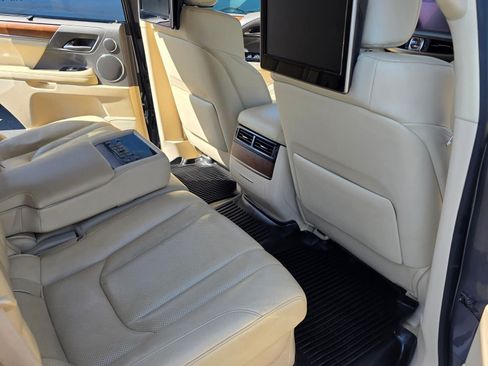 Used 2017 Lexus LX 570 4WD image 22