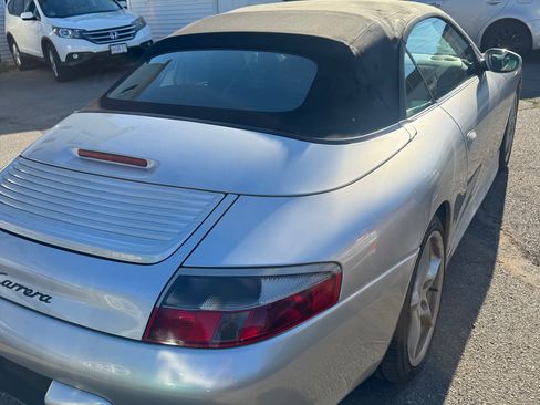 Used 2004 Porsche 911 Carrera image 5