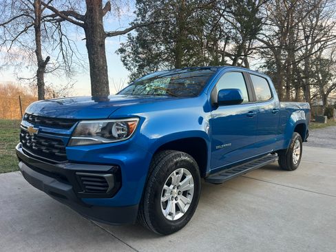 Used 2021 Chevrolet Colorado LT image 1