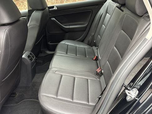 Used 2014 Volkswagen Jetta TDI image 12