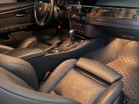 Used 2009 BMW 335i xDrive Coupe image 5