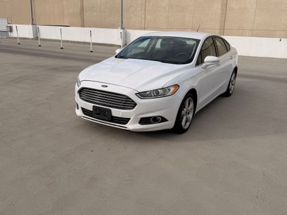 Used 2016 Ford Fusion SE