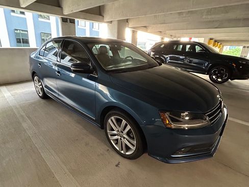 Used 2017 Volkswagen Jetta SEL image 14