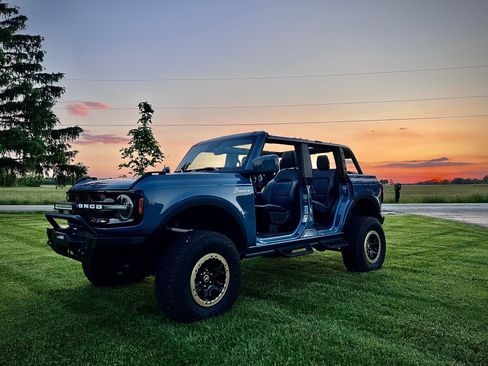 Used 2022 Ford Bronco Outer Banks AWD/4WD image 4