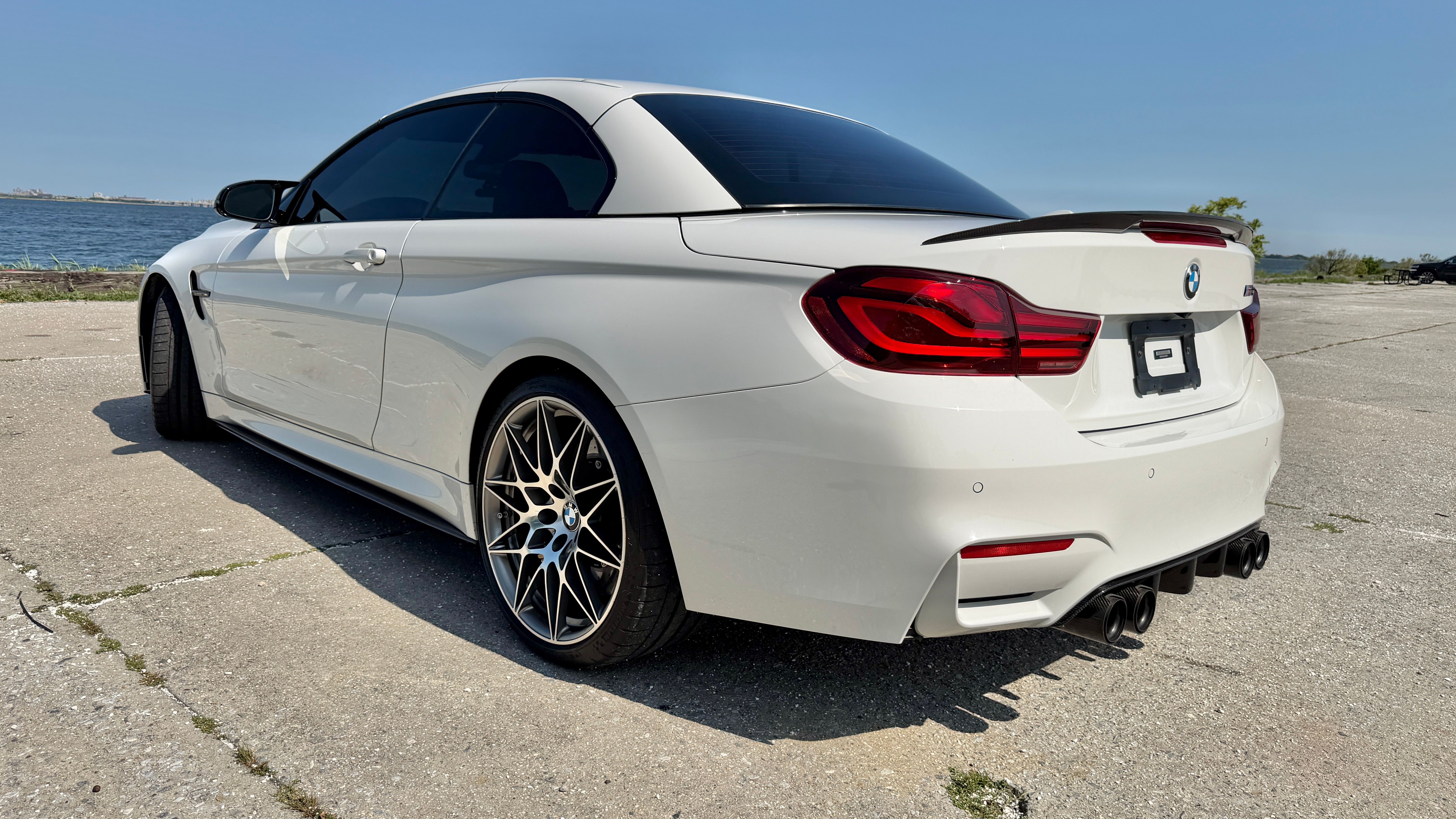 Used 2020 BMW M4 Convertible w/ Competition Package RWD image 27