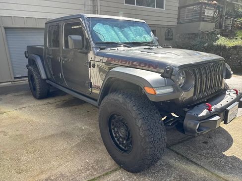 Used 2021 Jeep Gladiator Rubicon AWD/4WD image 9