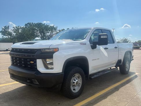 Used 2021 Chevrolet Silverado 2500 W/T w/ WT Convenience Package AWD/4WD image 1