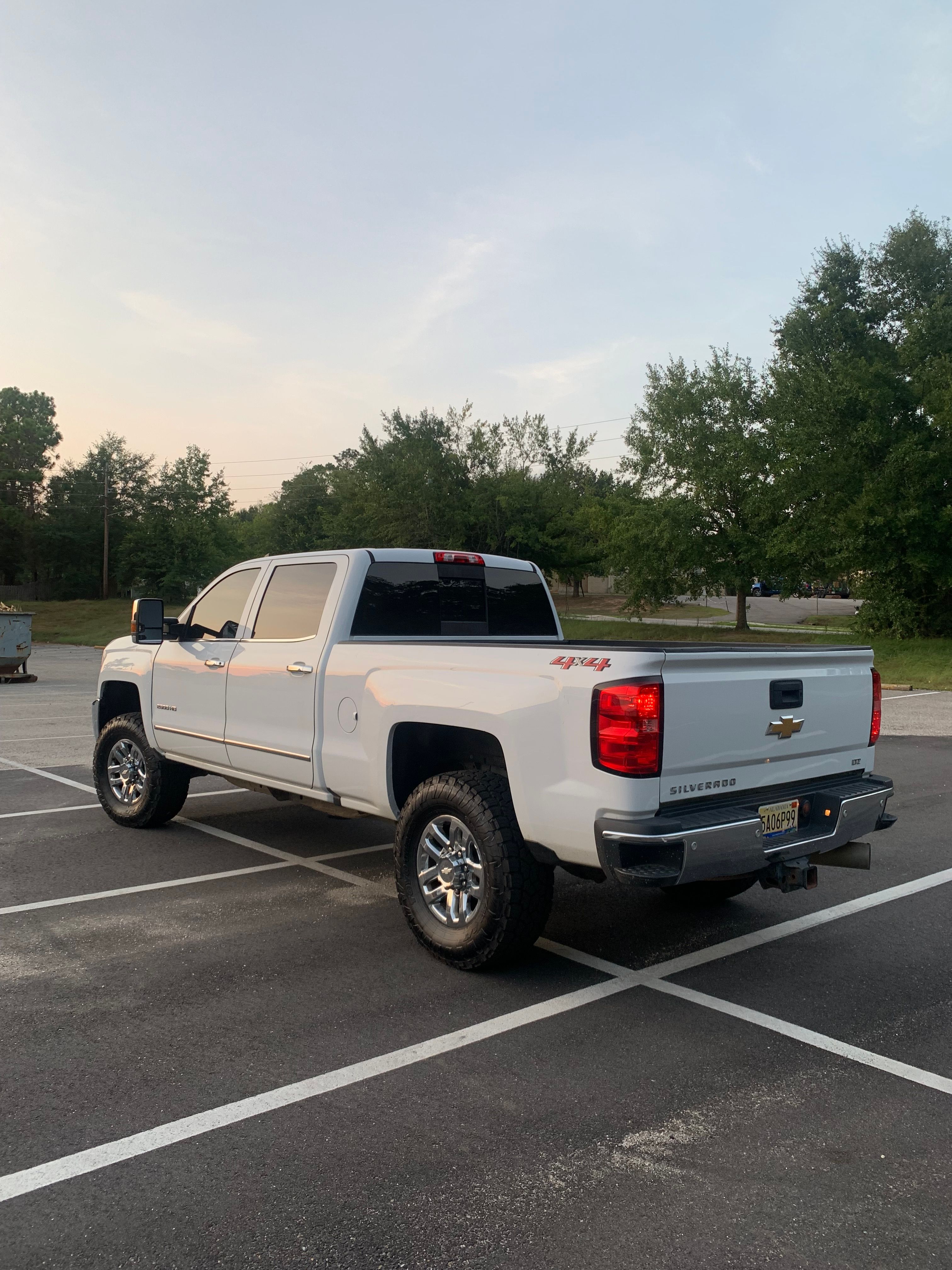 Used 2018 Chevrolet Silverado 2500 LTZ w/ Duramax Plus Package AWD/4WD image 2