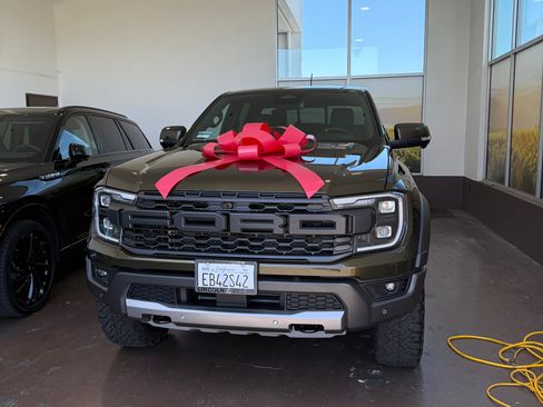 Used 2025 Ford Ranger Raptor image 1