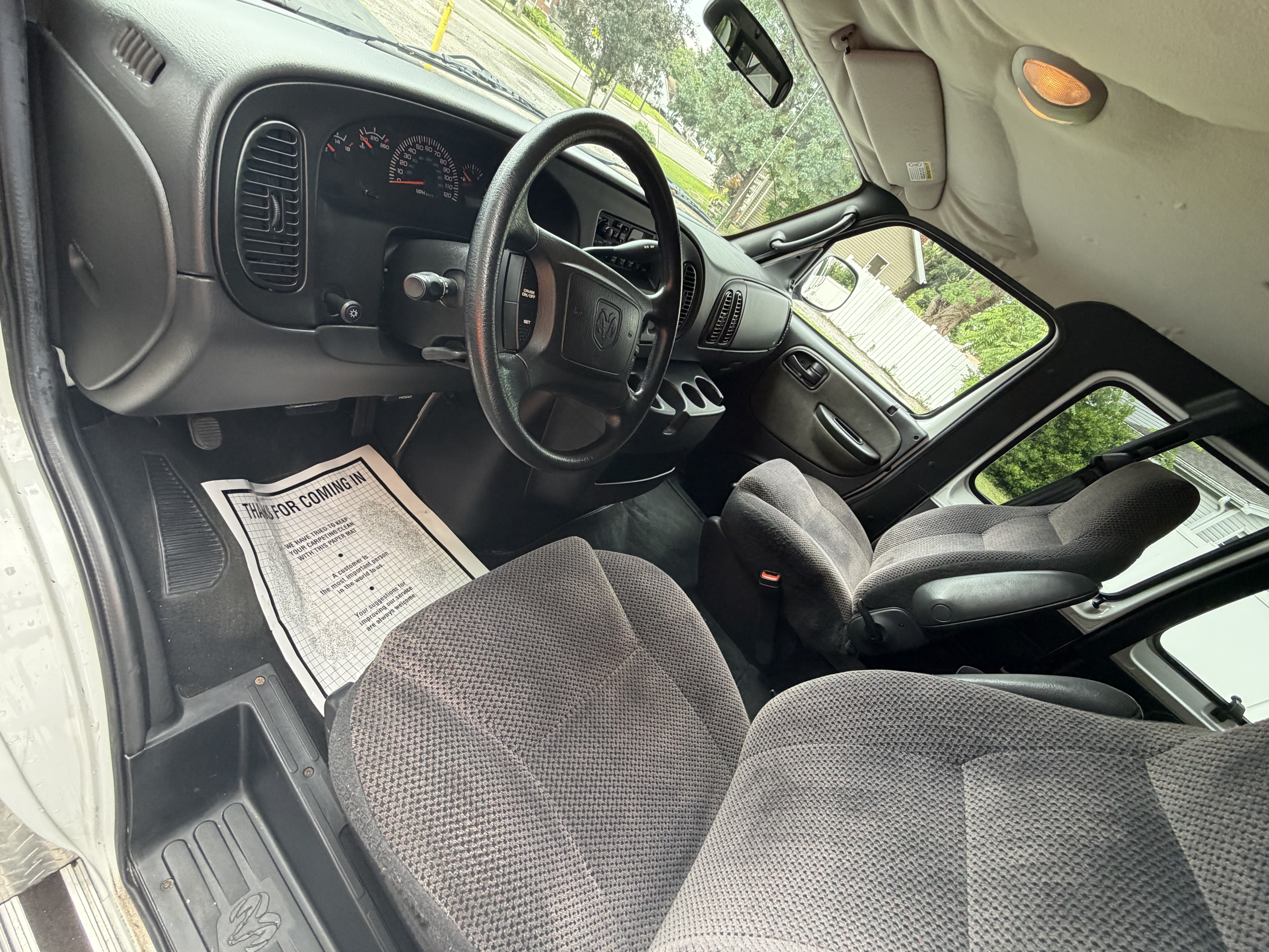 Used 2001 Dodge B3500 RWD image 9