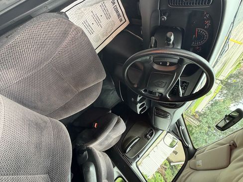 Used 2001 Dodge B3500 RWD image 9