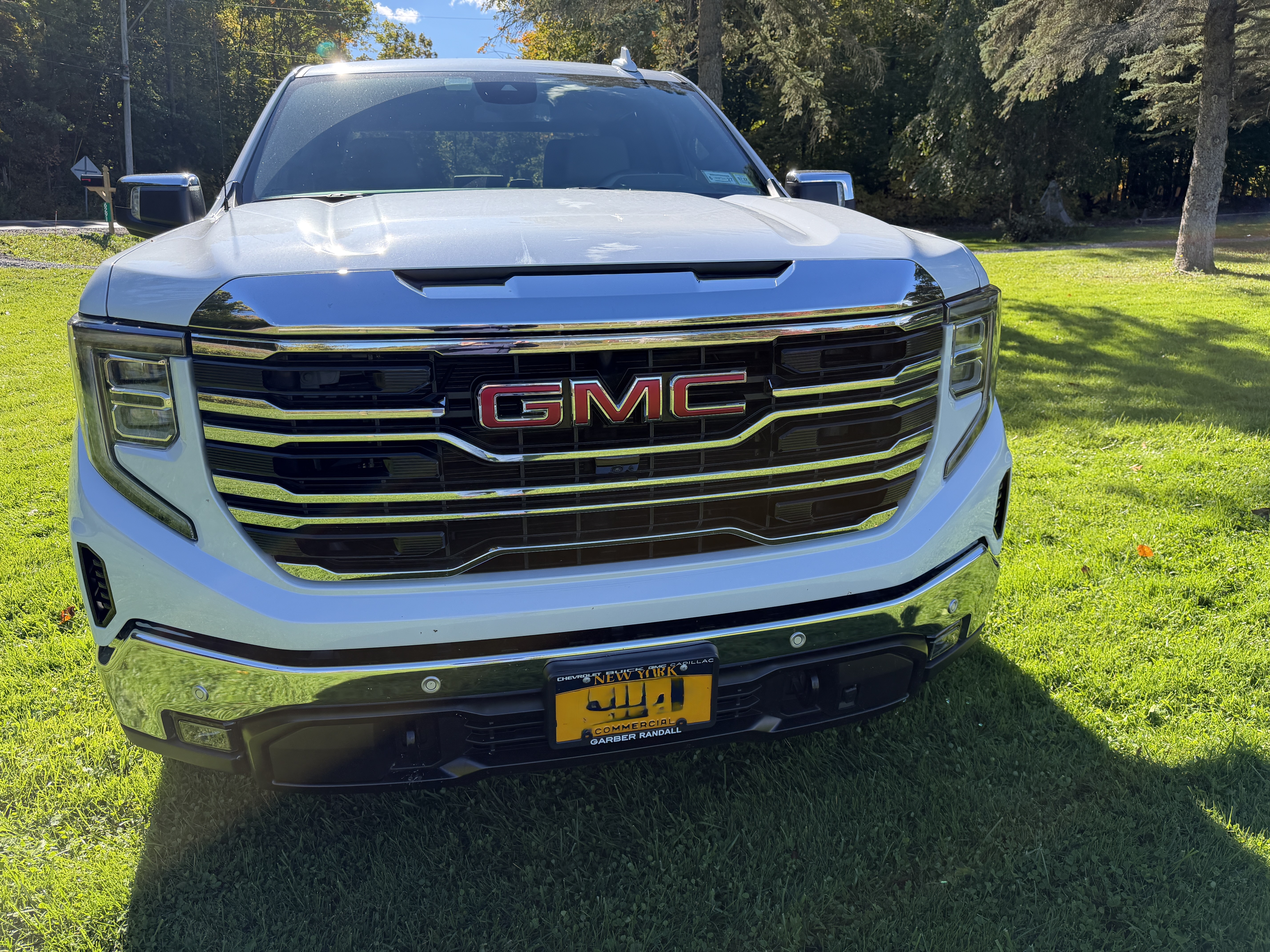 Used 2026 GMC Sierra 1500 SLT w/ SLT Premium Package AWD/4WD image 1