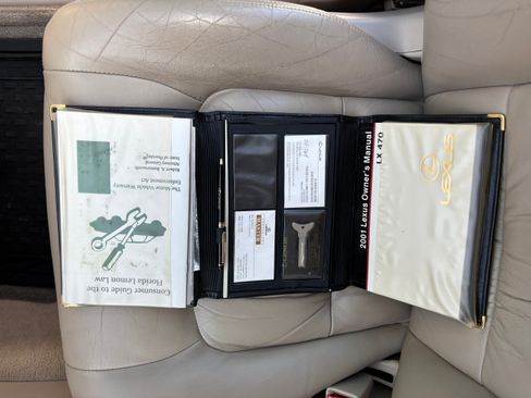 Used 2001 Lexus LX 470 470 Sport Utility 4D image 32