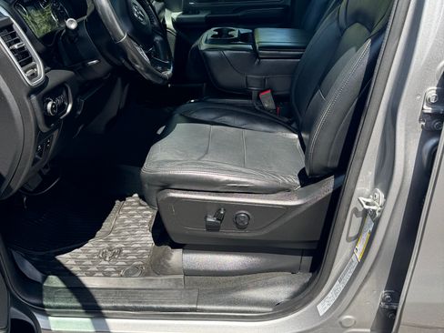 Used 2019 RAM 1500 Big Horn AWD/4WD image 4