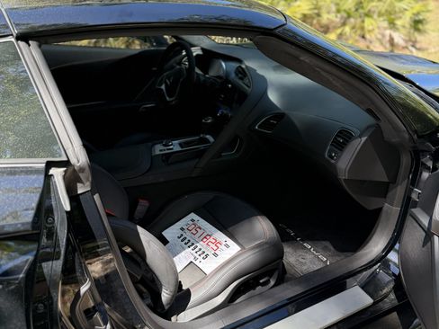 Used 2017 Chevrolet Corvette Z06 image 5