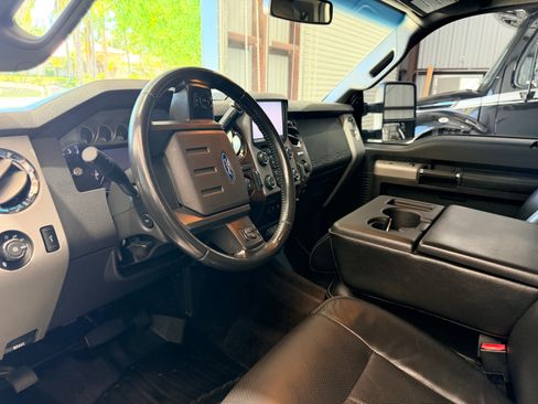 Used 2014 Ford F250 Lariat w/ Lariat Interior Package AWD/4WD image 15