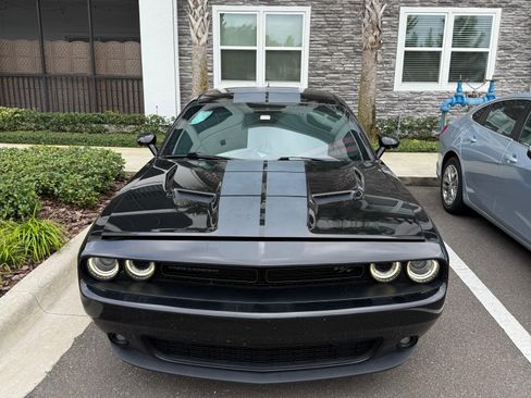 Used 2017 Dodge Challenger R/T Plus image 1