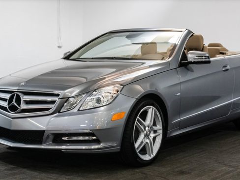 Used 2012 Mercedes-Benz E 350 Cabriolet image 4