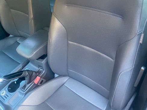 Used 2015 Volkswagen Golf S image 13