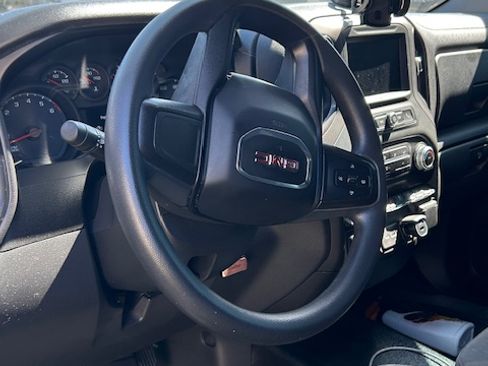 Used 2021 GMC Sierra 1500 2WD Crew Cab w/ Sierra Value Package image 13