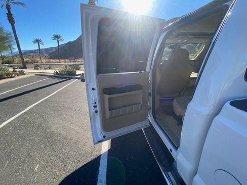 Used 2008 Ford F450 Lariat image 16