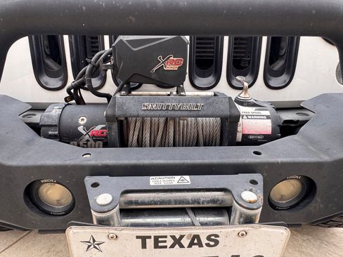 Used 2012 Jeep Wrangler Unlimited Sport image 2