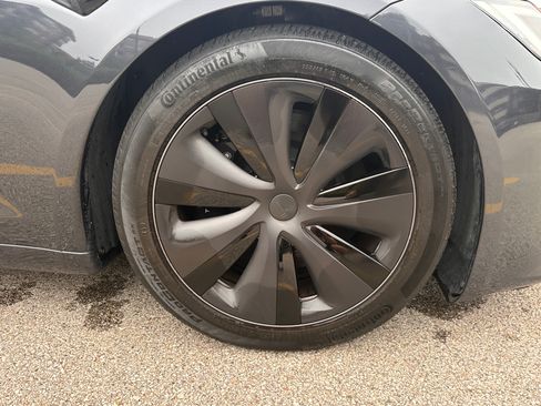 Used 2024 Tesla Model S AWD/4WD image 9