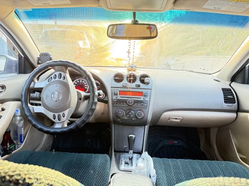 Used 2012 Nissan Altima 2.5 S w/ 20th Anniversary Pkg image 8