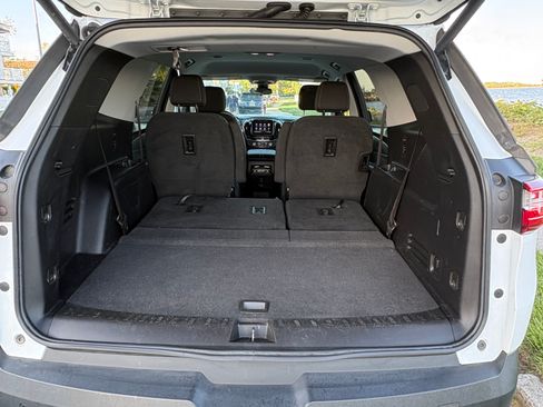 Used 2021 Chevrolet Traverse LT AWD/4WD image 8