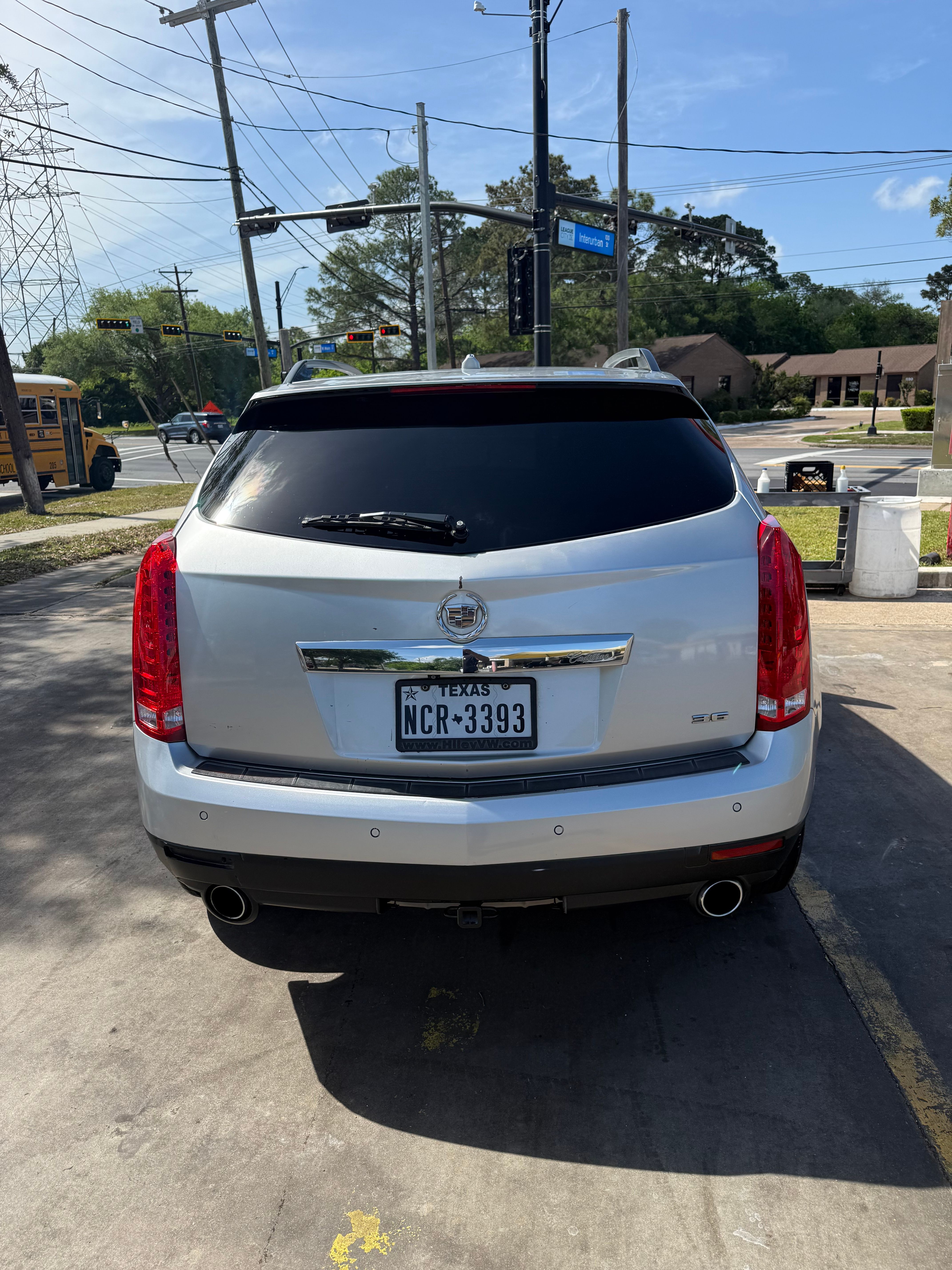 Used 2012 Cadillac SRX Luxury FWD image 9