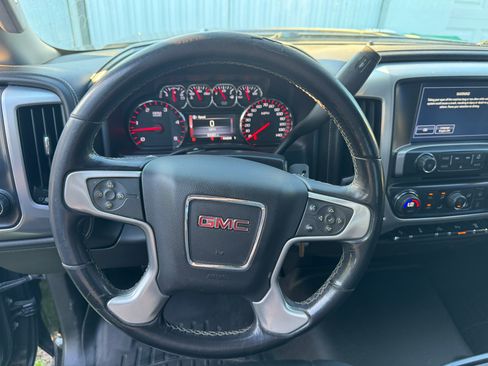Used 2015 GMC Sierra 2500 SLT w/ Duramax Plus Package AWD/4WD image 12