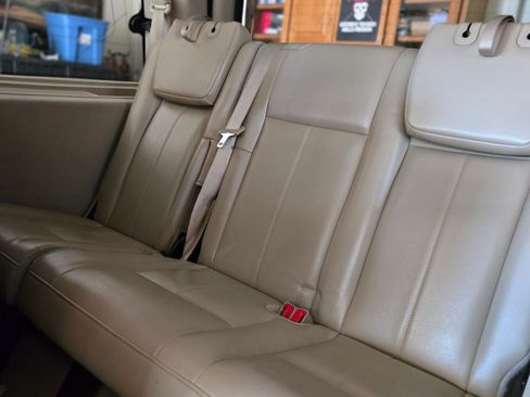 Used 2010 Ford Expedition Eddie Bauer image 12