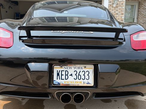 Used 2007 Porsche Cayman S RWD image 2