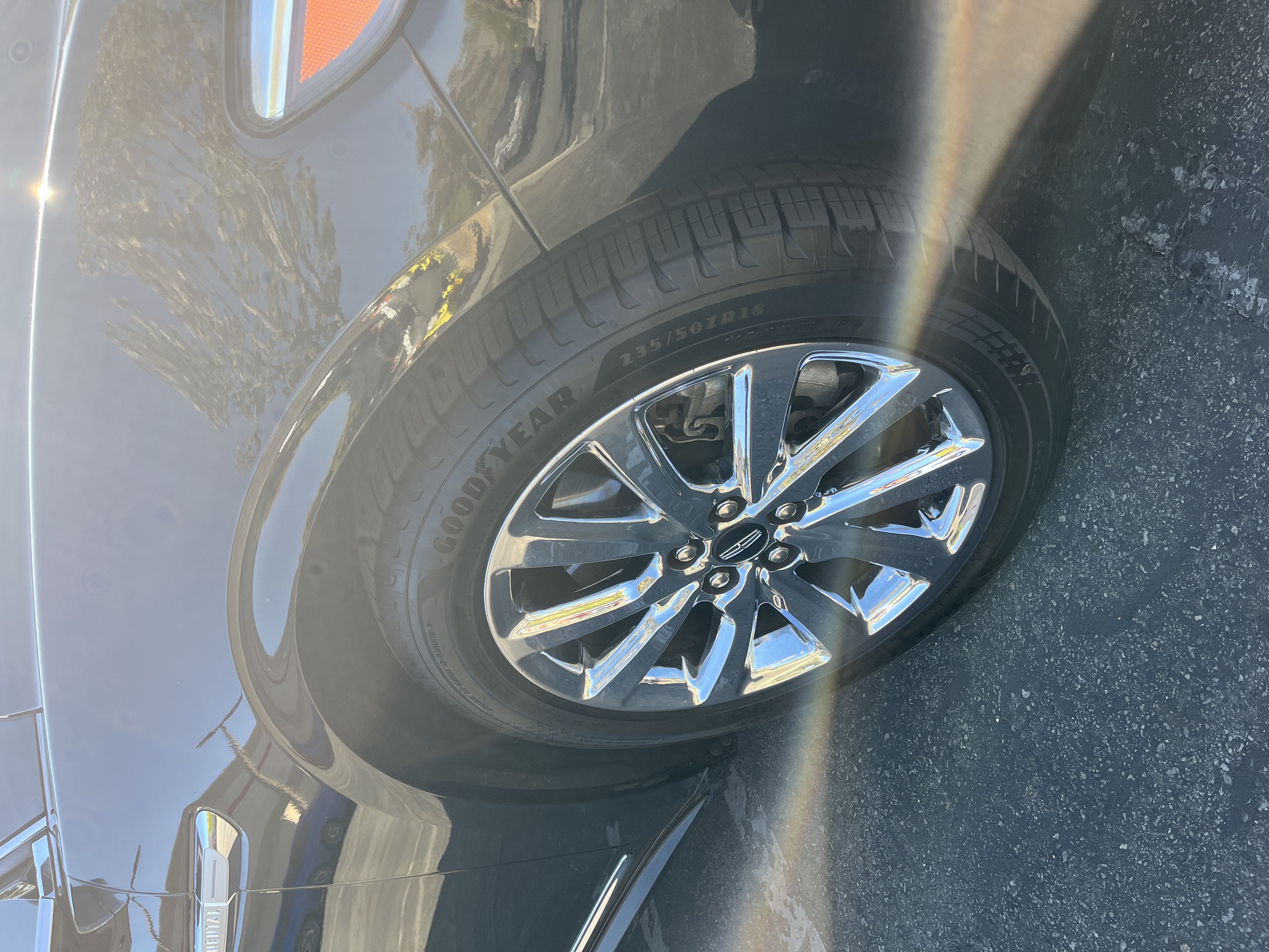Used 2017 Lincoln Continental w/ Equipment Group 500A FWD image 16