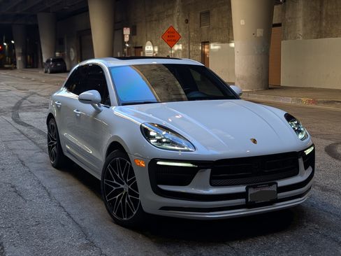 Used 2023 Porsche Macan S image 6