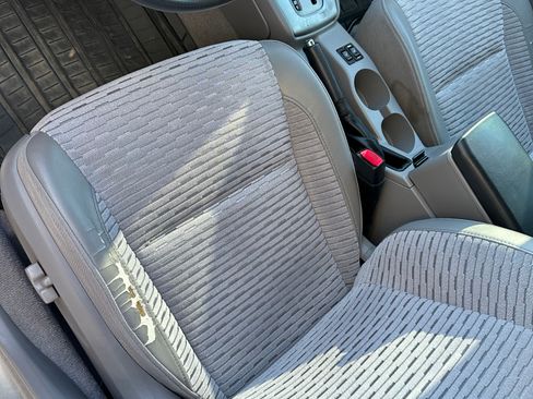 Used 2005 Subaru Forester 2.5XS AWD/4WD image 12