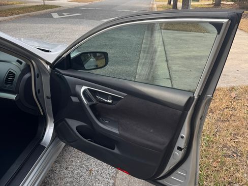 Used 2013 Nissan Altima 2.5 S image 8