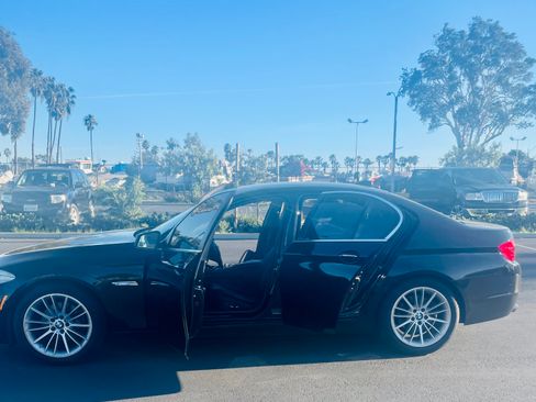 Used 2011 BMW 528i Sedan image 6