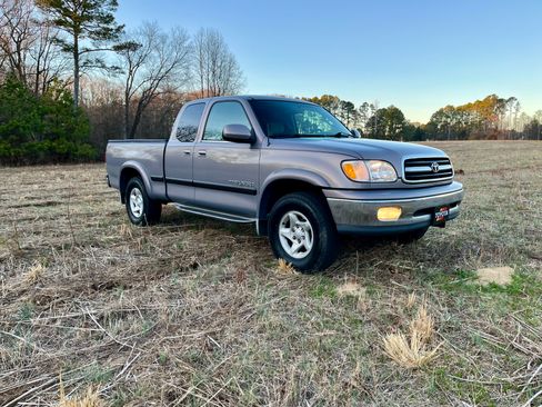 Used 2001 Toyota Tundra Limited image 4