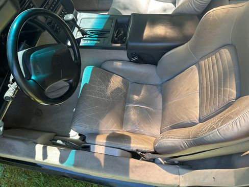 Used 1994 Chevrolet Corvette Coupe RWD image 9