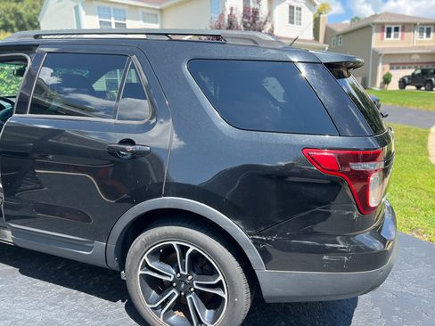 Used 2015 Ford Explorer Sport w/ Equipment Group 401A AWD/4WD image 11