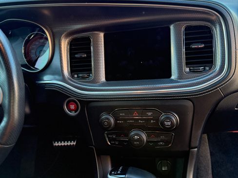 Used 2020 Dodge Charger SRT Hellcat w/ Navigation & Travel Group image 17