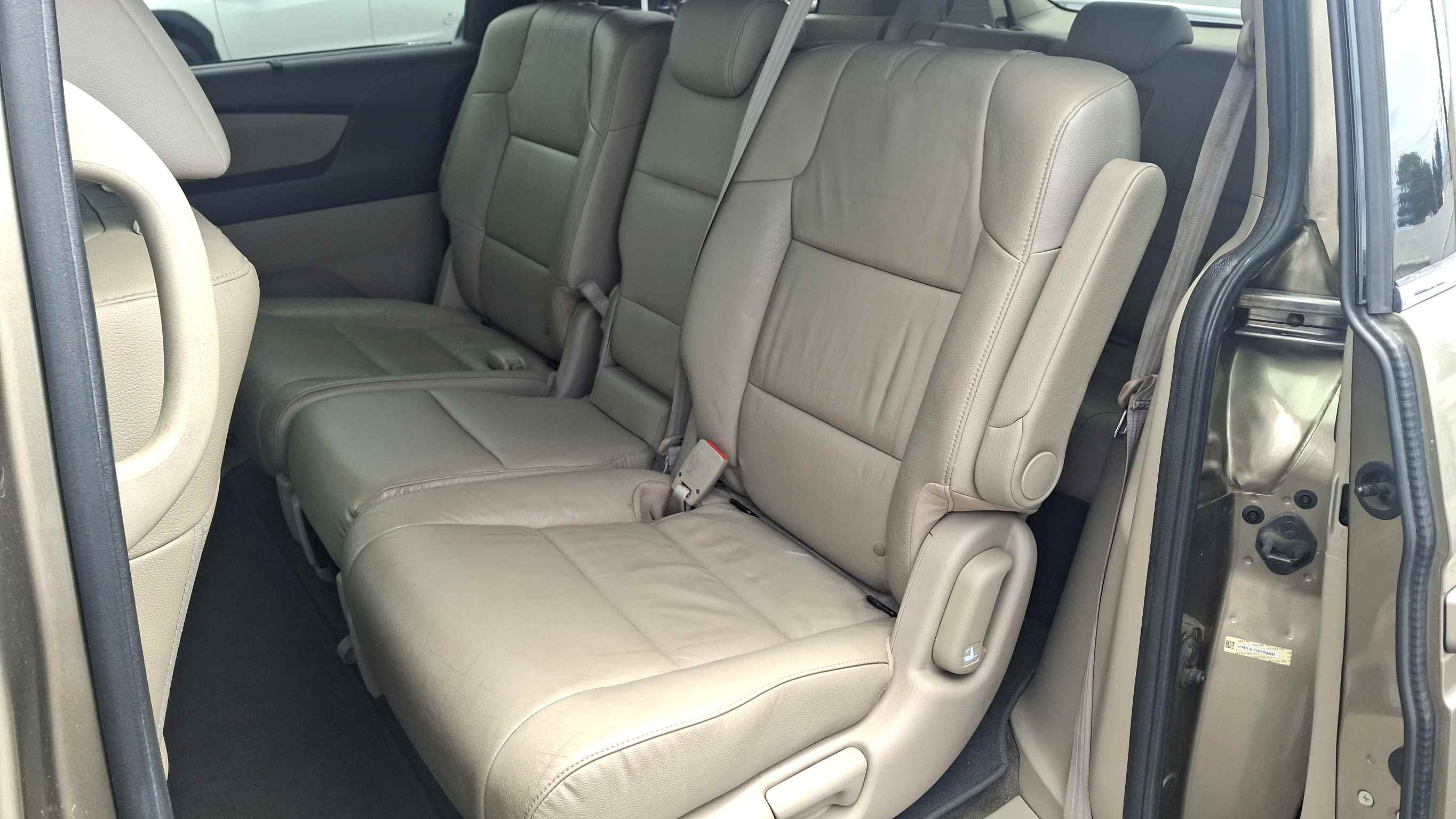 Used 2013 Honda Odyssey Touring Elite image 11