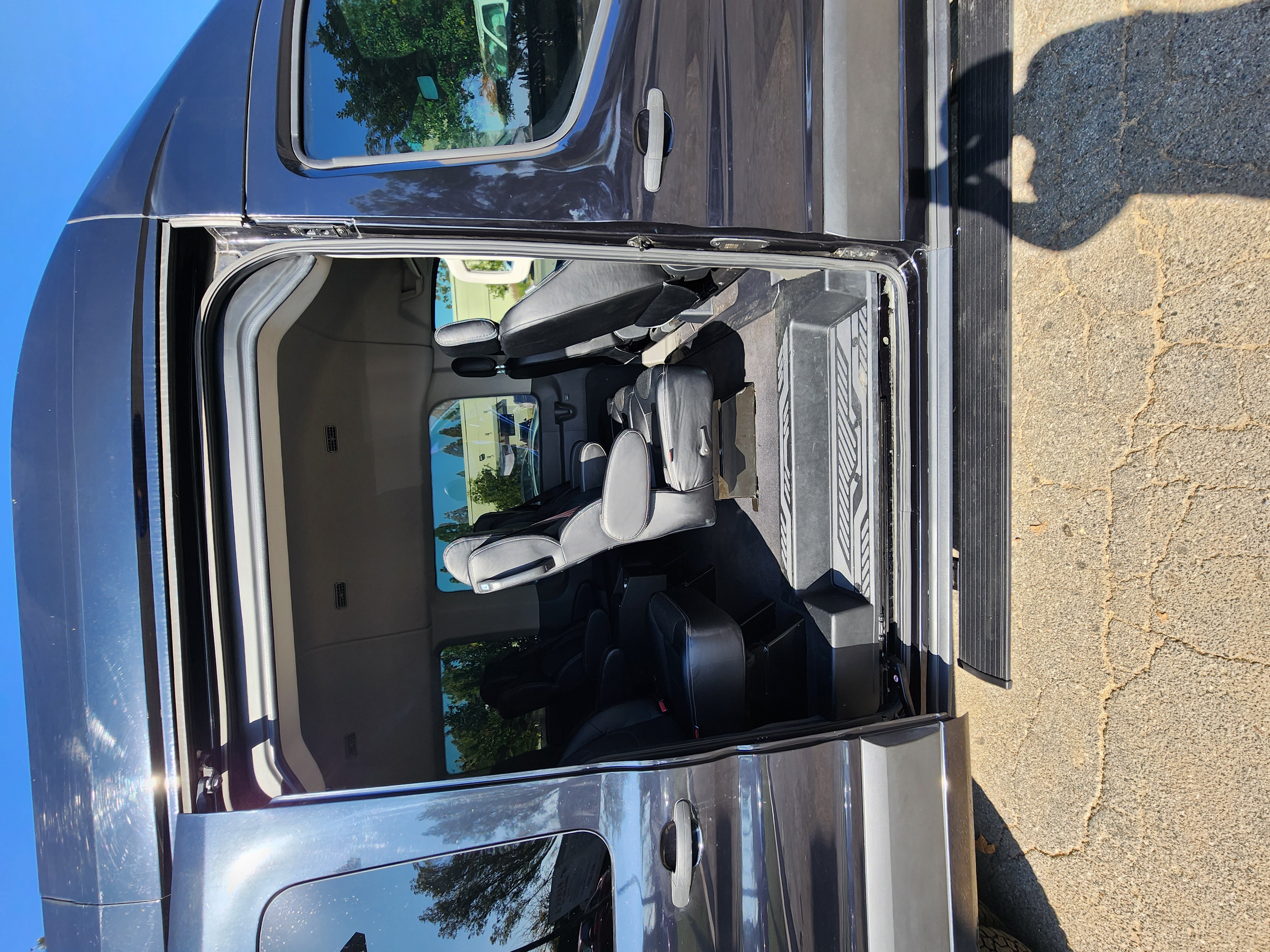 Used 2020 Ford Transit 350 XLT RWD image 4