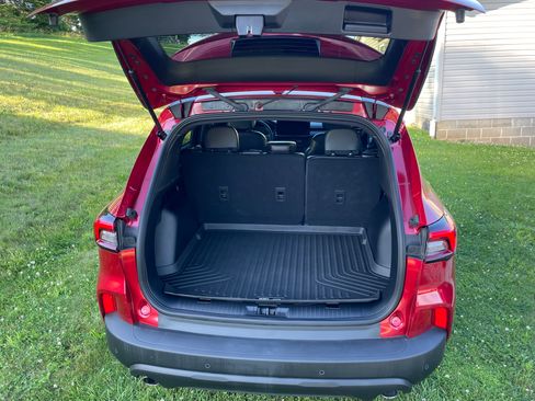 Used 2025 Ford Escape ST-Line w/ Tech Pack #1 AWD/4WD image 5