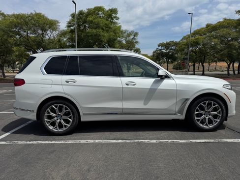 Used 2020 BMW X7 xDrive40i w/ Executive Package AWD/4WD image 5