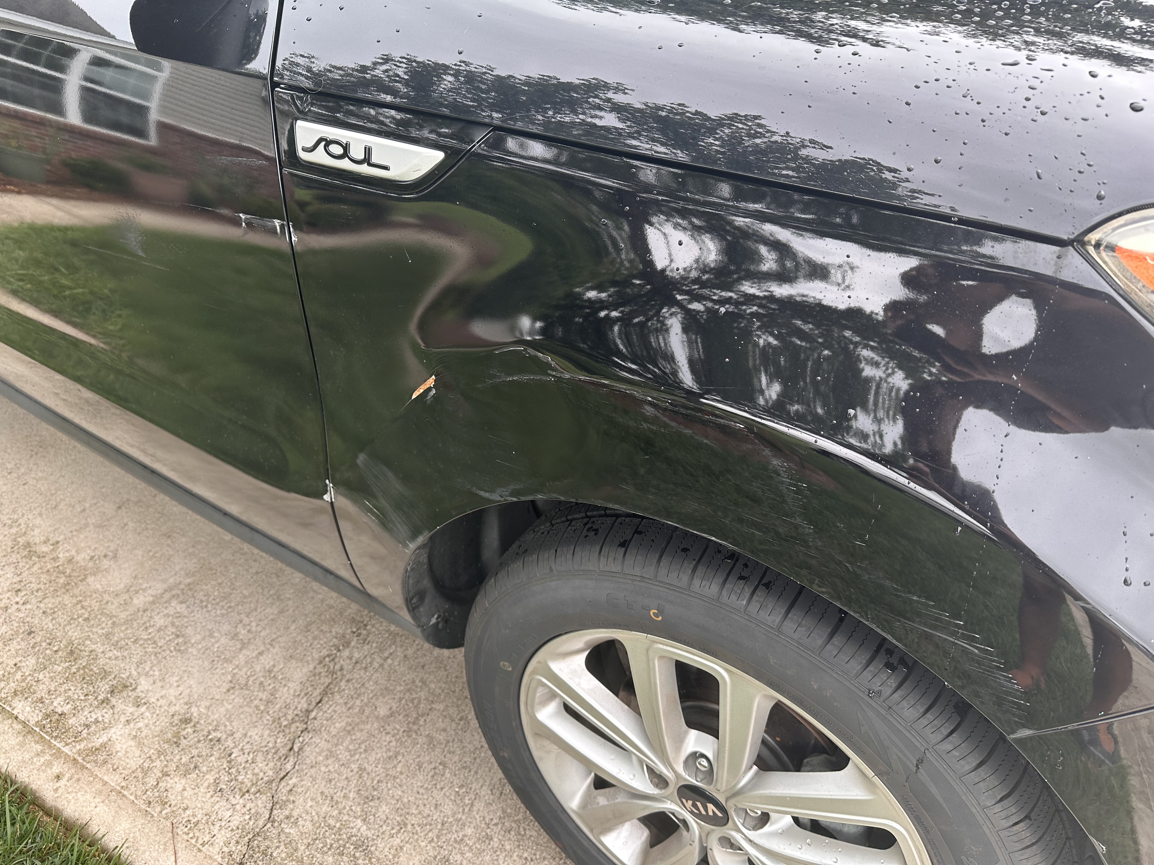 Used 2018 Kia Soul + w/ Audio Package FWD image 17