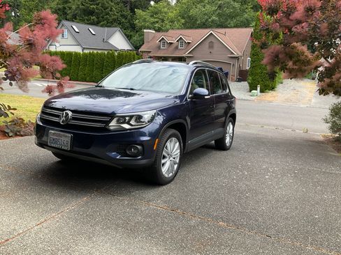 Used 2016 Volkswagen Tiguan SE AWD/4WD image 2