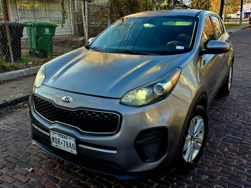 Used 2018 Kia Sportage LX image 6