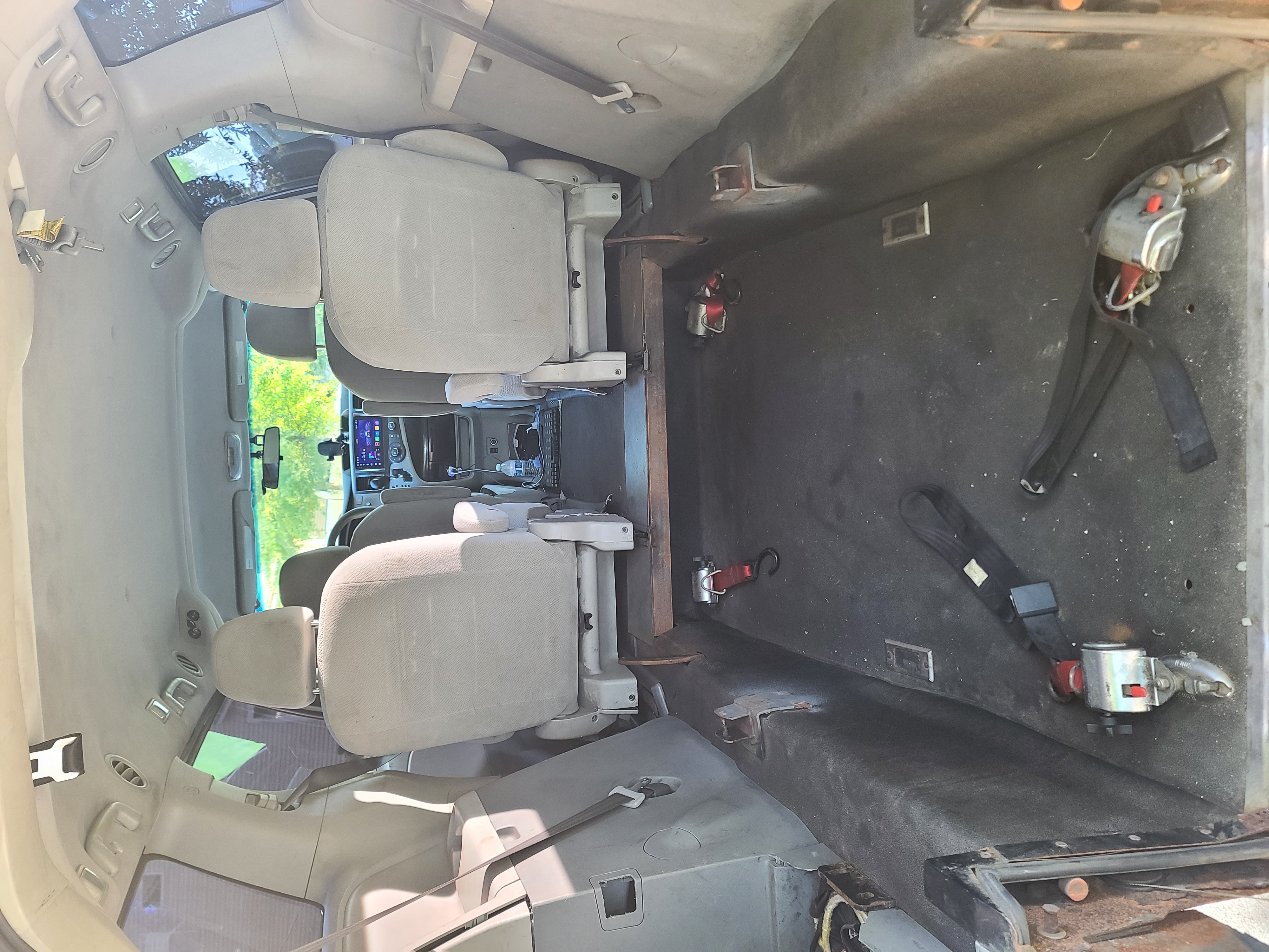Used 2014 Toyota Sienna L FWD image 6